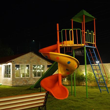 New Mouchak Hotel & Resorts Tajpur Экстерьер фото